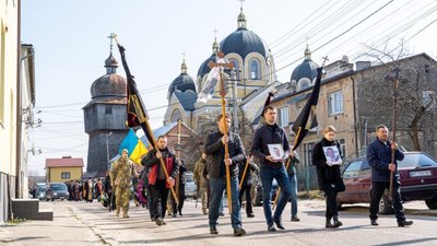 Львівщина попрощалась з військовими, які загинули на Яворівському полігоні (ФОТО)