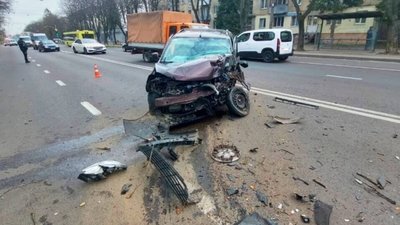 За 10 місяців цього року у Львівській області зареєстрували понад сім тисяч автопригод