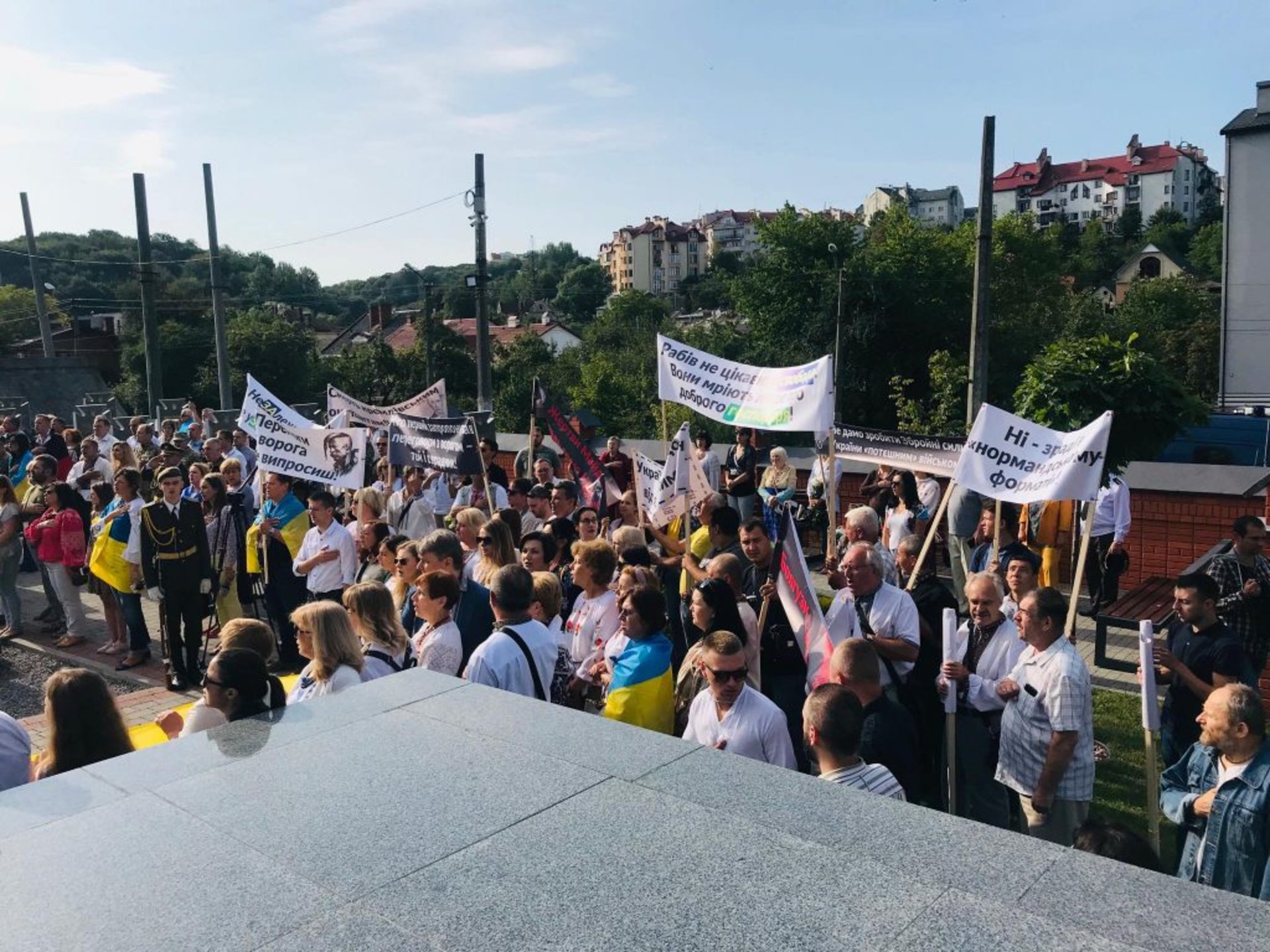 Рабів не цікавить свобода, вони мріють лише про доброго господаря, - як вулицями Львова пройшли "Нескорені". Фото - Четверта студія
