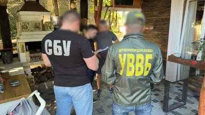 На Львівщині викрили канал незаконного переправлення осіб за кордон