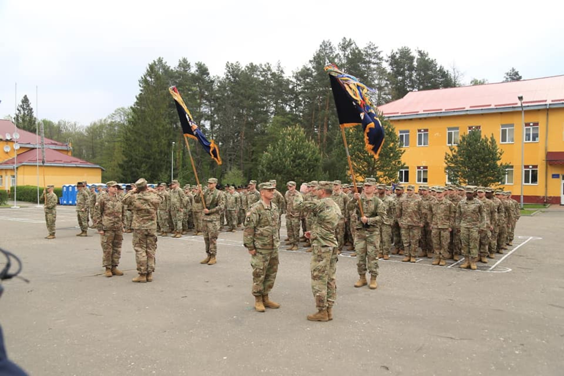 На Львівщині висадились американські "Клекотливі орли". Фото Володимира Скоростецького