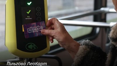 Підлеглі Садового продовжують обмежувати права пільговиків
