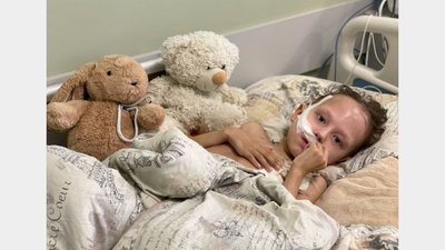 У Львові лікують хлопчика, який має важку форму раку та пережив окупацію