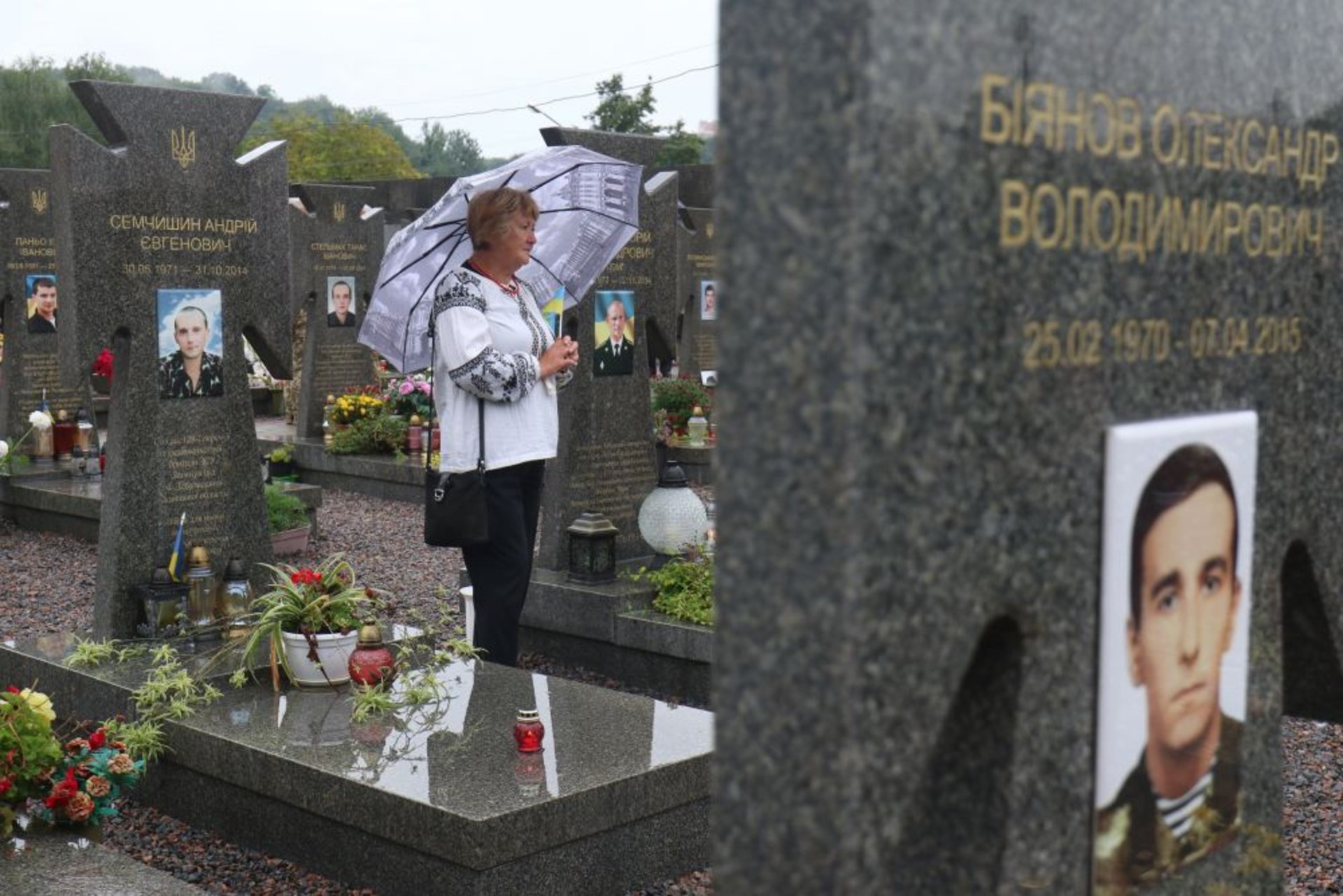 На Личаківському цвинтарі вшанували пам’ять новітніх Героїв, фото ЛМР