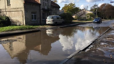 Як львів‘яни потерпають в «сезон дощів» (ФОТО, ВІДЕО)