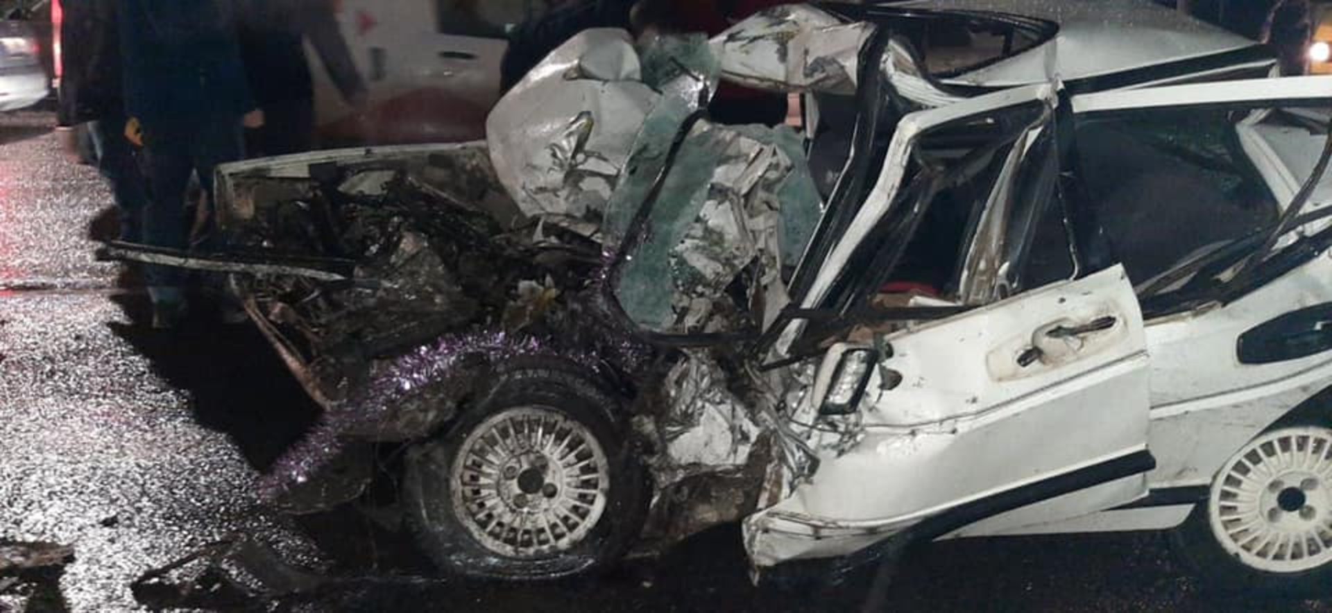 Біля Львова сталась жахлива аварія за участі маршрутки, водій легковика загинув, фото Варта-1