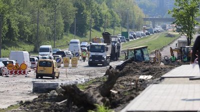 У Львові до кінця липня перекрили рух на вулиці Хуторівка