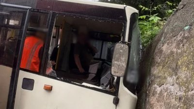 У Львові у аварії постраждали п’ятеро пасажирів маршрутки (ФОТО, ВІДЕО)