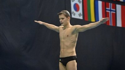 Влучили два снаряди: будинок наймолодшого чемпіона Європи зі стрибків у воду постраждав від обстрілів росіян