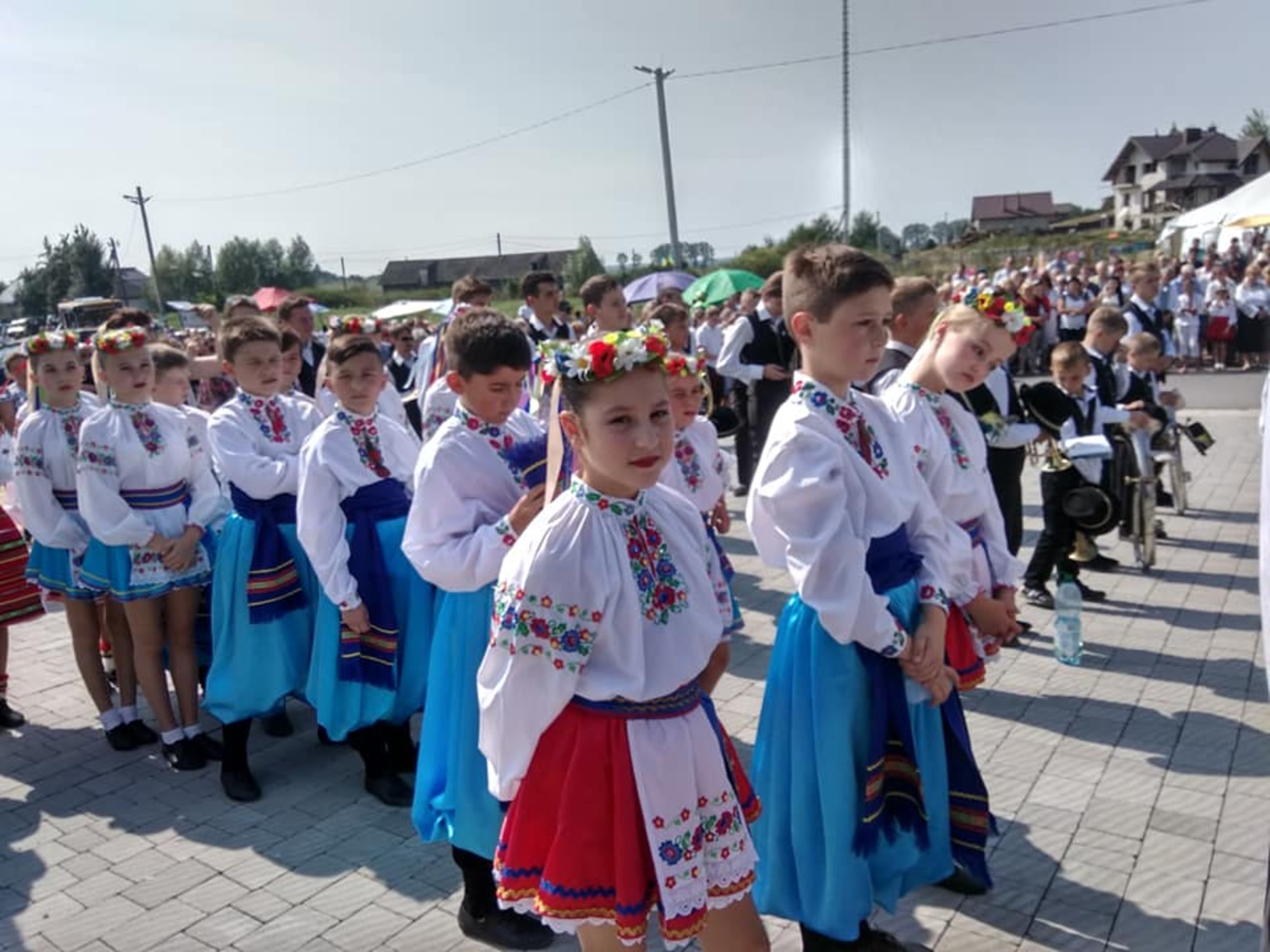 Найдовший яворівський пиріг - на Львівщині встановили рекорд України. Фото - прес-служба ЛОДА
