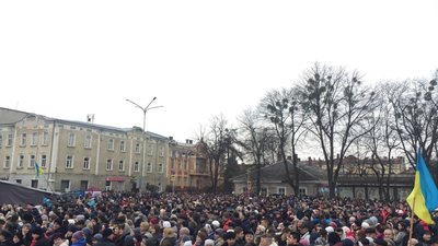 Порошенко подякував мешканцям Дрогобича за підтримку (ВІДЕО)