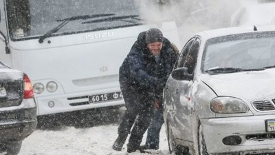Циклон з Польщі засипле Львівщину снігом і замете хуртовинами