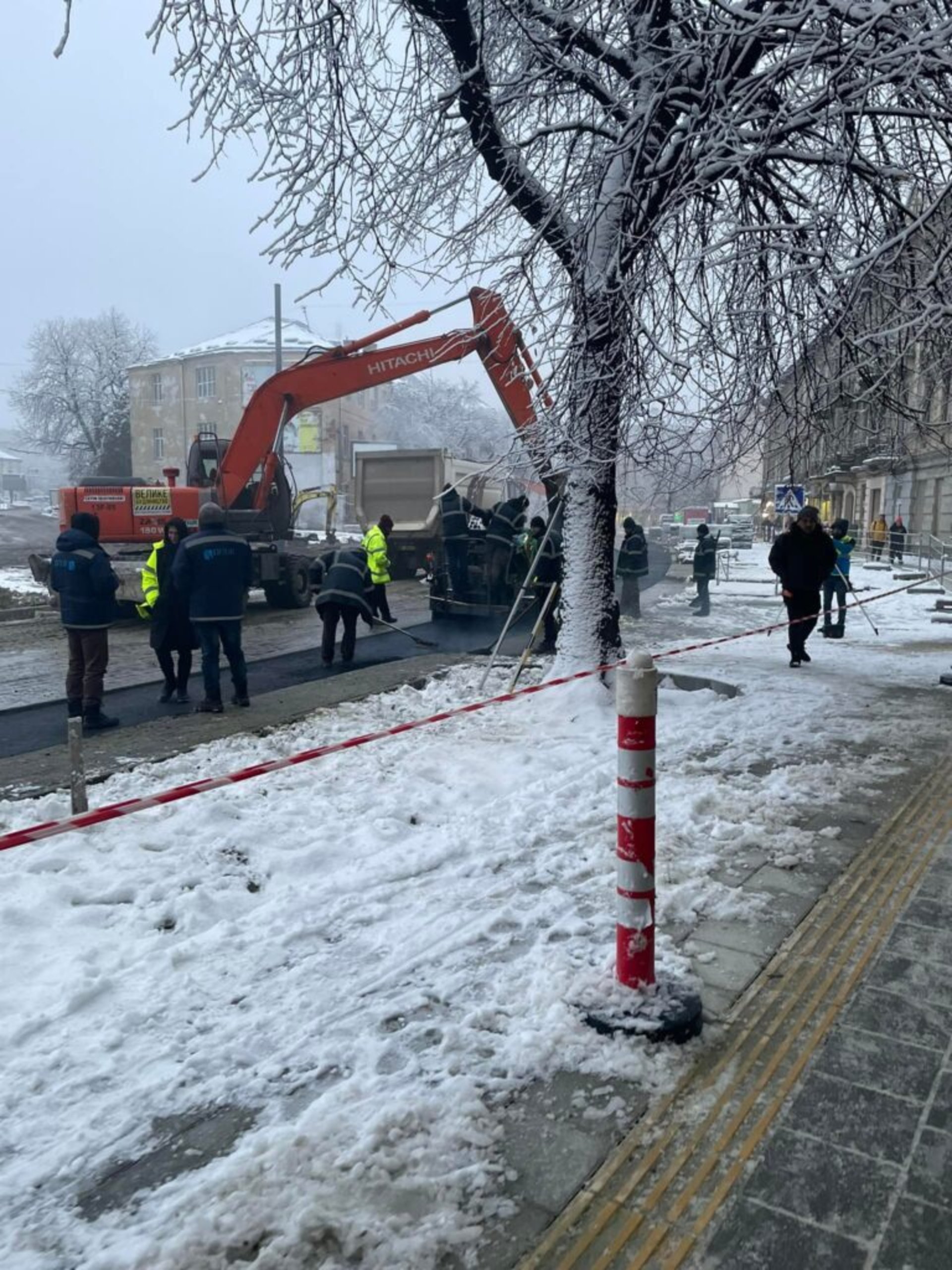 У Львові триває ремонт вулиці Степана Бандери, фото ЛАВ