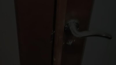 На Львівщині двоє дітей зачинились у квартирі