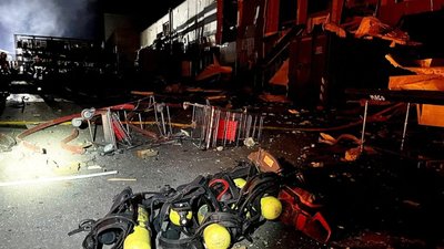В Одесі росіяни завдали ракетного удару по торговому центру (ФОТО, ВІДЕО)