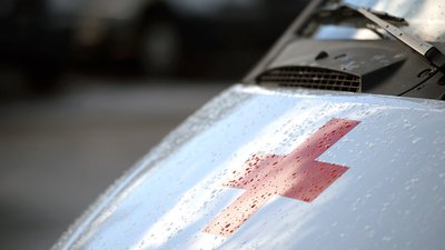 Біля Львова водій іномарки протаранив легковик з дітьми і втік з місця ДТП