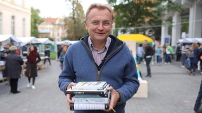 Втік і втратив більшість: чому львівські депутати не підтримали Садового