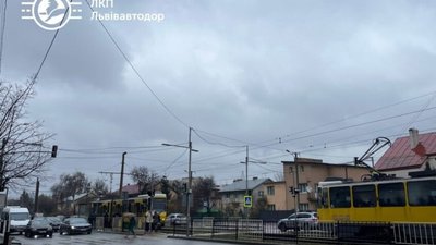 Урбаністи Садового ніяк не можуть дати ради із світлофором на Княгині Ольги