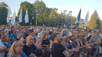 Порошенко відповів на провокацію у Стрию: Нас не налякала російська агресія і не налякають місцеві провокатори