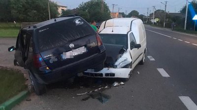 На трасі Львів - Луцьк під час ДТП травмувались троє осіб