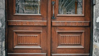 У Львові стартує прийом заявок на реставрацію історичних вікон і брам