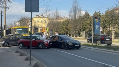 У центрі Львова перекрили рух