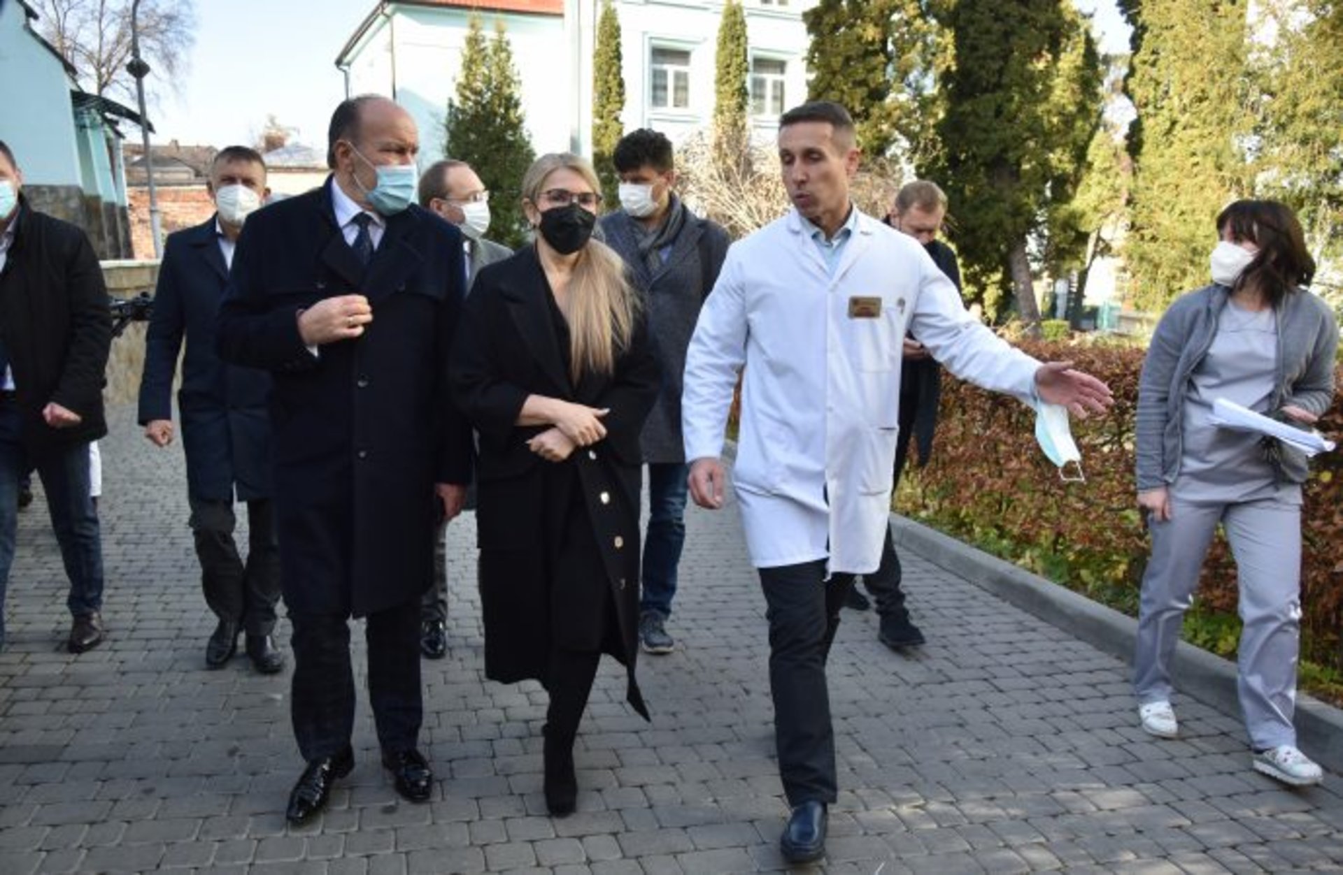 Тимошенко обіцяє підтримувати медиків і захищати українців, фото "Батьківщини"