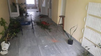 На Львівщині чоловік розтрощив медичний заклад (ФОТО)