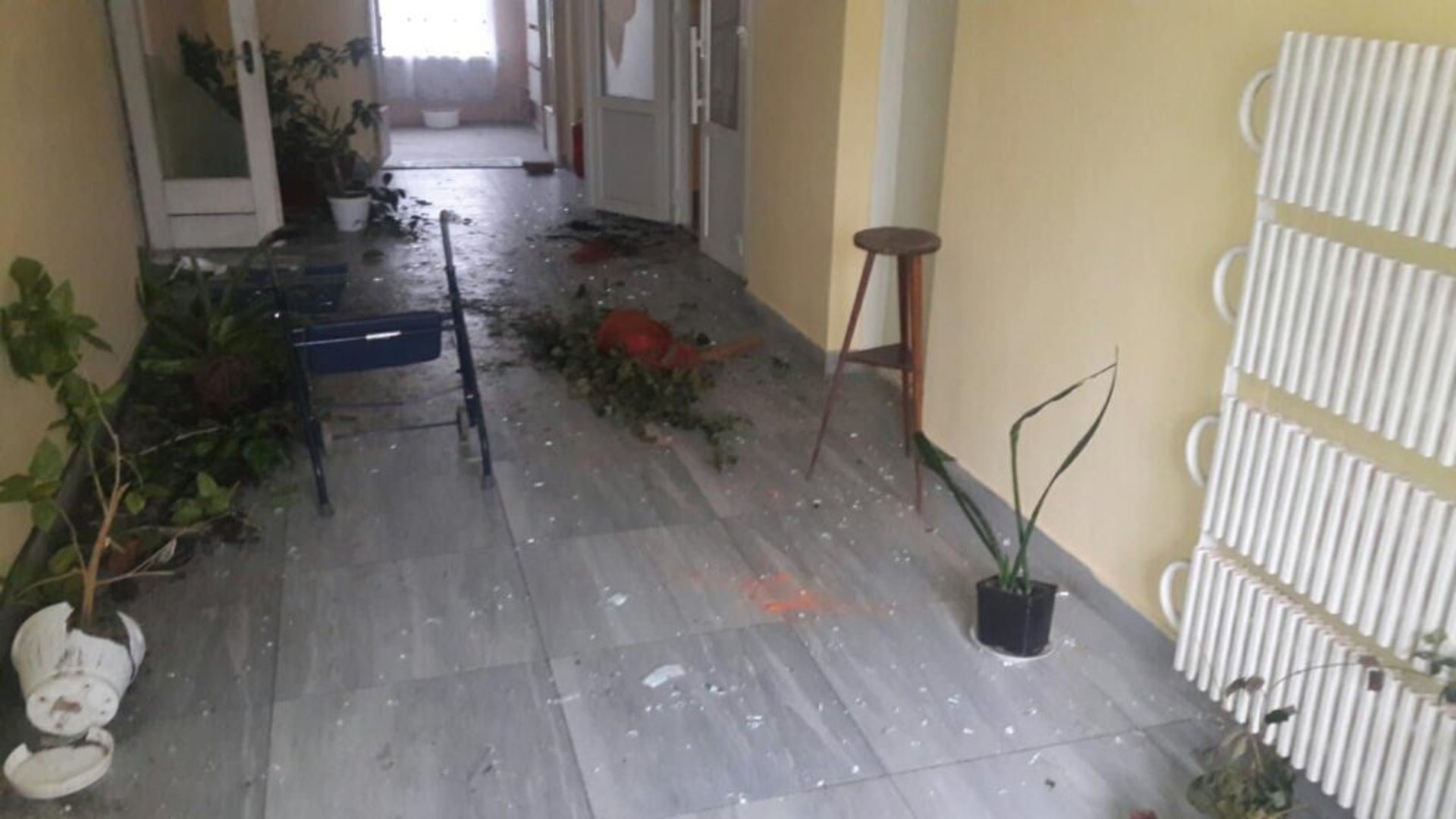 На Львівщині чоловік розтрощив медичний заклад, фото Юрій Холод