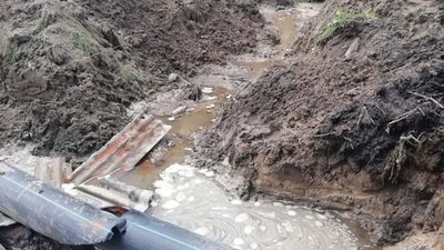 На Львівщині землекопачі залишили населені пункти без води (ФОТО)