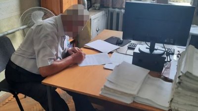 На Львівщині колишньому голові сільради висунули підозру