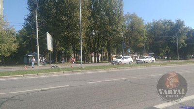 У Львові на Стрийській під колесами автомобіля загинула людина (ФОТО)