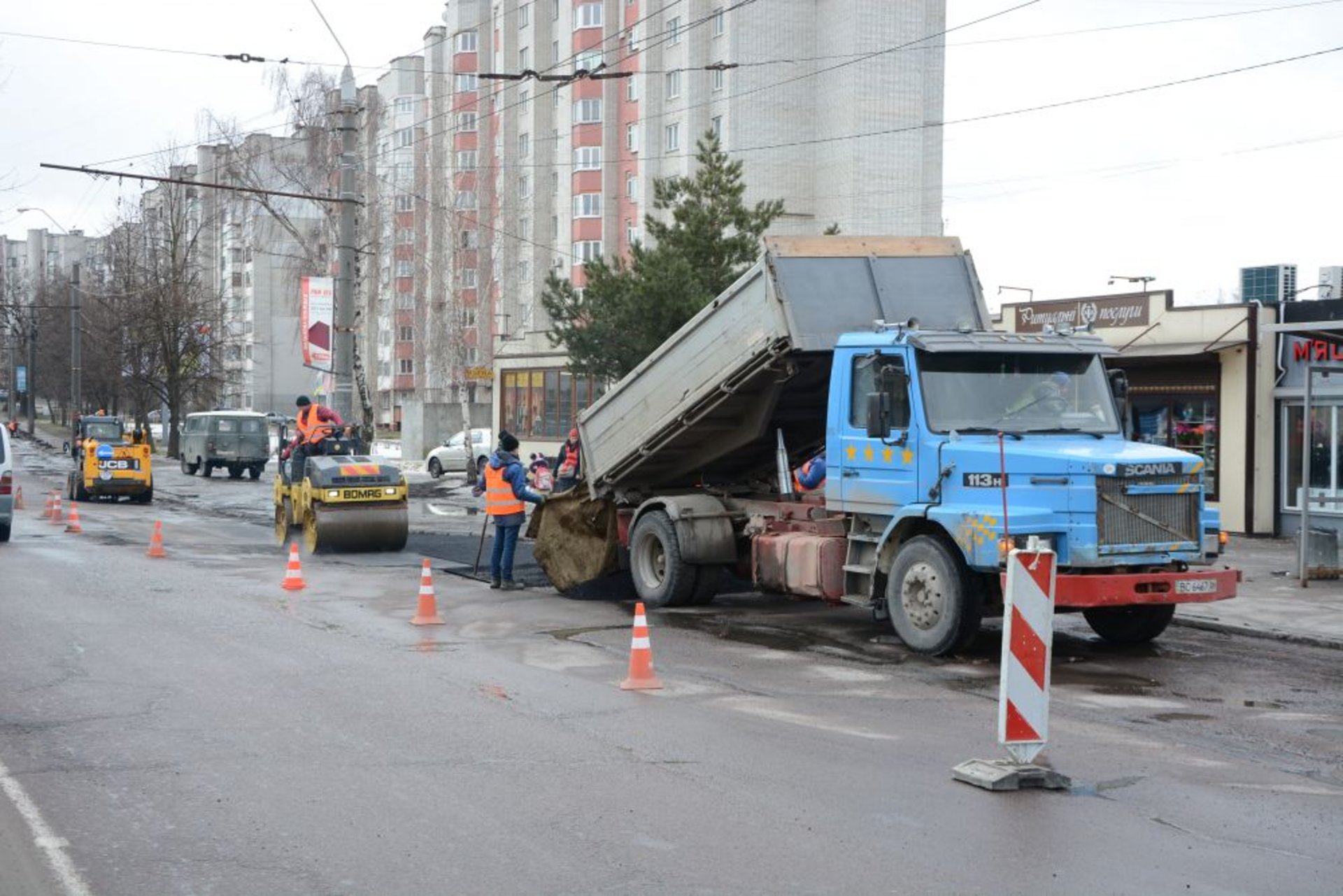 У Львові за три тижні обіцяють залатати усі ями