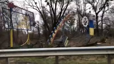 У Червонограді буревій повалив конструкцію з назвою міста (ВІДЕО)