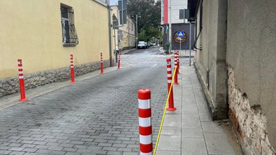 У Львові просять демонтувати улюблені стовпчики Садового