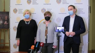 В Україні є противірусні препарати, якими лікують коронавірус