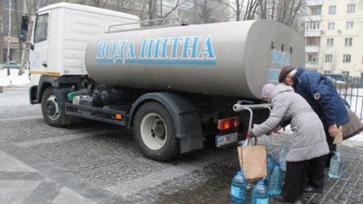 Львів’ян застерегають від купівлі питної поди «з машин»