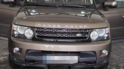 На кордоні з Польщею Range Rover перевозив 729 пачок сигарет (ФОТО)