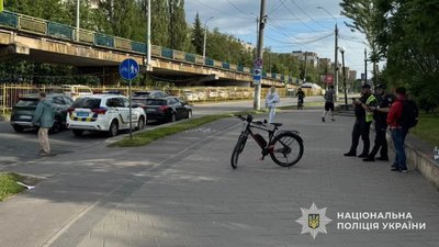 У Львові велосипедист травмував жінку (ФОТО)