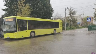 7 січня шатл-баси до Винник курсуватимуть за спеціальними графіками