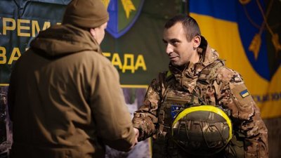 Захисника із Львівщини нагородили «Золотим хрестом»