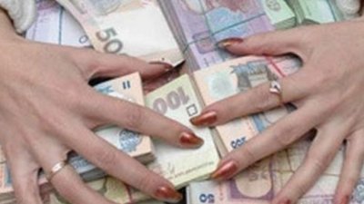 У райцентрі на Львівщині банкірша «поклала до кишені» 4 млн грн вкладників