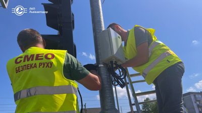 У Львові на Бойчука вліплять світлофор