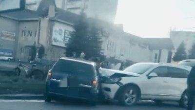 У Дрогобичі не розминулись автомобілі (ФОТО)
