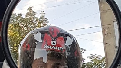 Львів'янин через суд змусив  АЗС SOCAR обслуговувати мотоциклістів у шоломі