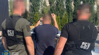 СБУ ліквідувала нові «схеми ухилянтів»: серед затриманих – двоє очільників військкомату та керівниця ВЛК