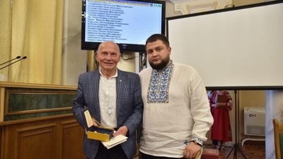 Львівська обласна рада зібралась на позачергову сесію (ФОТО, ВІДЕО)