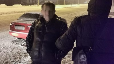 У Львові поліцейські вилучили у наркозбувача 45 грамів «метадону» (ФОТО)