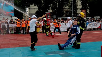 У Львові рятувальники змагаються між собою за титул найсильнішого (ФОТОРЕПОРТАЖ)
