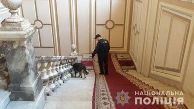 Повідомлення про замінування Львівської ОДА та вокзалу виявились неправдивими